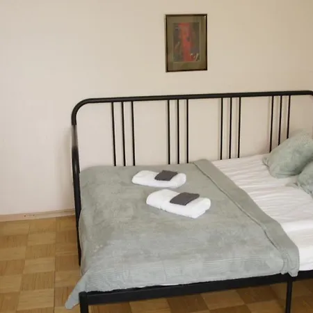 Cozy, Spacious Gertruda Self Chek In 20 Min To Old With Car 5 Min Apartment Riga